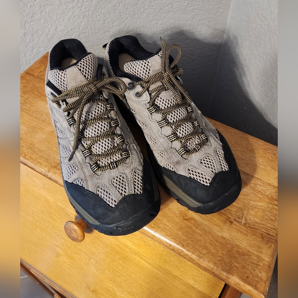 Merrell Mesa Ventilator Walnut Women's Hiking Shoes, Size 10 (Men's 8.5) - Picture 2 of 6